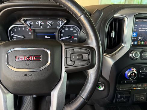 Used 2021 GMC Sierra 1500 SLT image 17