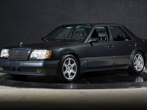 Used 1994 Mercedes-Benz E 500 Sedan image 9