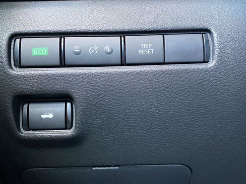 Certified 2025 Nissan Sentra S FWD image 27