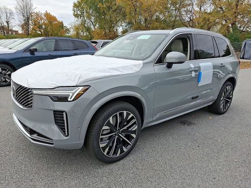 New 2026 Volvo XC90 B6 Ultra w/ Protection Package AWD/4WD image 2