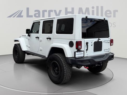 Used 2016 Jeep Wrangler Unlimited Rubicon AWD/4WD image 3