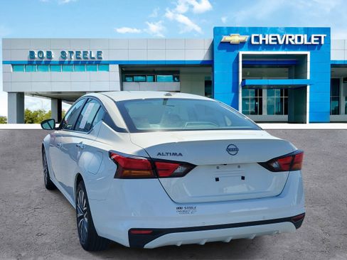 Used 2025 Nissan Altima 2.5 SV image 4