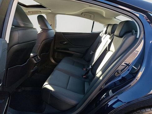 Certified 2023 Lexus ES 350 w/ Premium Package image 8