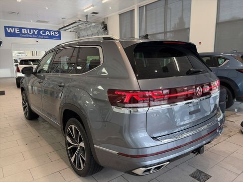 Used 2024 Volkswagen Atlas SEL Premium R-Line AWD/4WD image 6