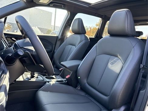 New 2025 Subaru Forester Limited image 12