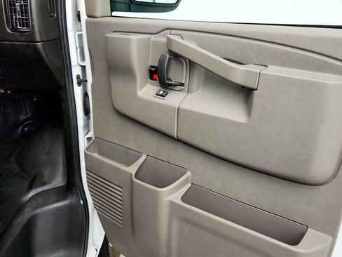 Used 2025 GMC Savana 2500 w/ Driver Convenience Package RWD image 26
