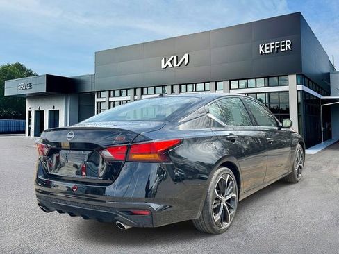 Used 2024 Nissan Altima 2.5 SR image 8