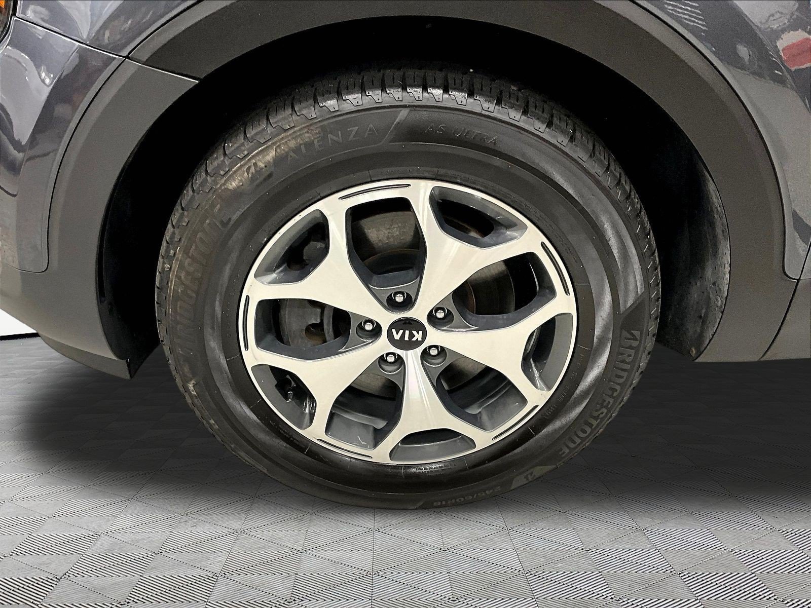 Used 2020 Kia Telluride EX FWD image 35