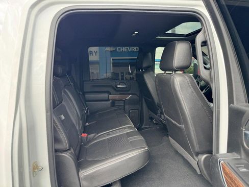 Used 2021 Chevrolet Silverado 3500 High Country AWD/4WD image 10