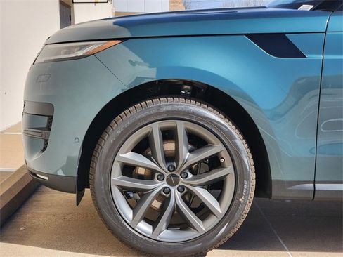 New 2026 Land Rover Range Rover Sport SE image 6
