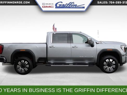 New 2026 GMC Sierra 3500 Denali w/ Denali Reserve Package AWD/4WD image 3