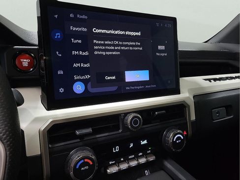 Used 2024 Toyota Tacoma TRD Off-Road image 20