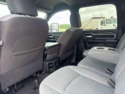Used 2024 RAM 2500 Big Horn image 26