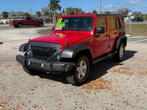 Used 2018 Jeep Wrangler Unlimited Sport S image 4
