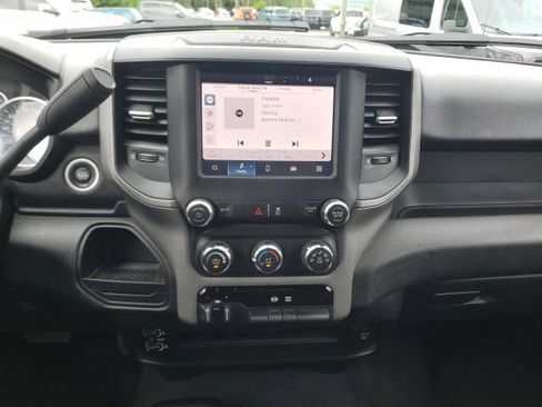 Used 2024 RAM 3500 Tradesman w/ Chrome Appearance Group AWD/4WD image 19