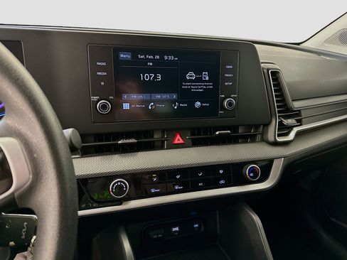 Used 2025 Kia Sportage LX image 25