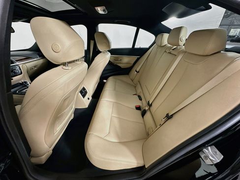 Used 2018 BMW 330e RWD image 29