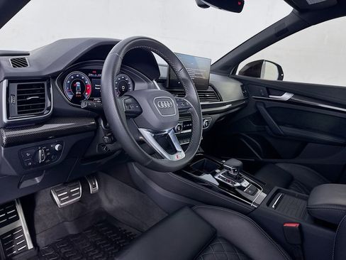 Used 2024 Audi SQ5 Prestige image 12