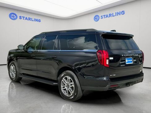 Used 2025 Ford Expedition Max Active RWD image 4