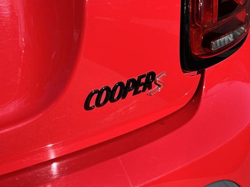 Used 2022 MINI Cooper S w/ Premium Package image 29