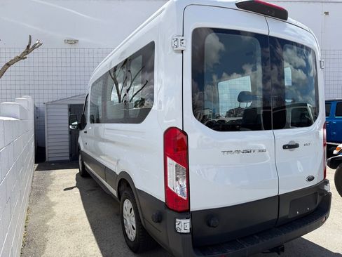 Used 2018 Ford Transit 350 XLT image 3