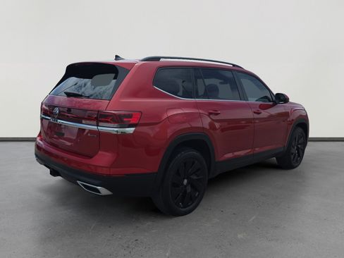 Used 2024 Volkswagen Atlas SE w/ Panoramic Sunroof Package AWD/4WD image 5