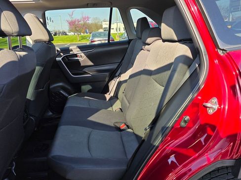 Used 2024 Toyota RAV4 XLE w/ Convenience Package image 6