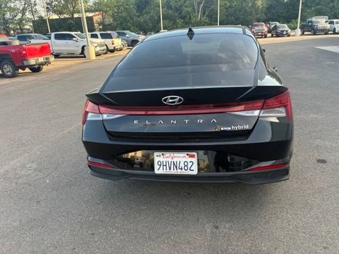 Used 2023 Hyundai Elantra Blue FWD image 12