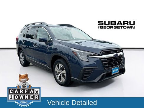 Used 2023 Subaru Ascent Premium w/ Convenience Package AWD/4WD image 1