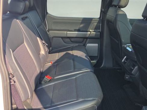 Used 2025 Ford F150 Lariat w/ Equipment Group 501A Mid image 16