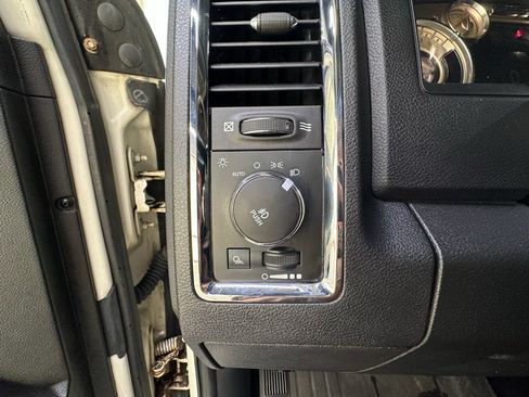Used 2016 RAM 1500 Laramie Longhorn w/ Convenience Group AWD/4WD image 26