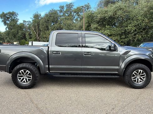 Used 2018 Ford F150 Raptor w/ Equipment Group 802A Luxury AWD/4WD image 4