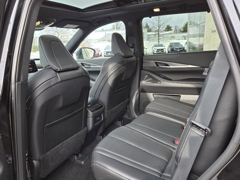Certified 2025 INFINITI QX60 Luxe w/ Black Edition image 21