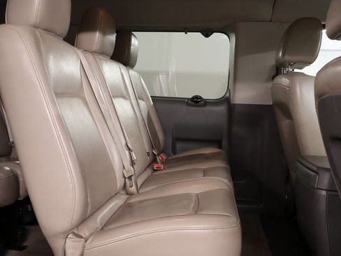 Used 2017 Nissan NV 3500 SL image 27