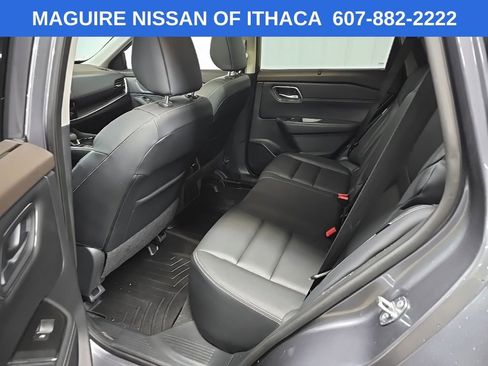 Used 2021 Nissan Rogue SL AWD/4WD image 31