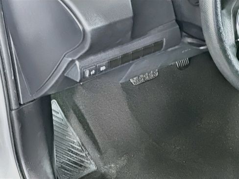 Used 2025 Toyota Corolla LE FWD image 16