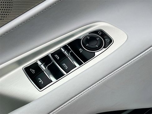 Used 2025 Chevrolet Corvette Stingray Premium Conv w/ Z51 Performance Package image 18