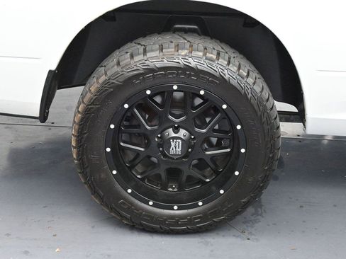 Used 2015 RAM 1500 Express AWD/4WD image 25