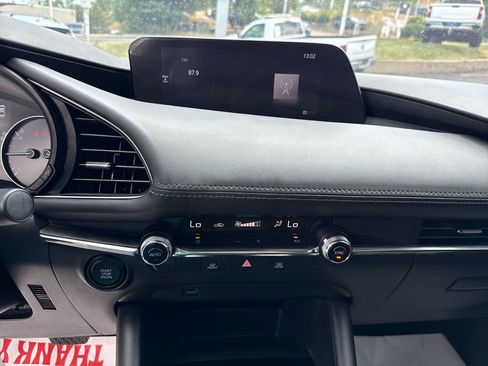 Used 2019 MAZDA MAZDA3 Sedan w/ Select Package FWD image 17