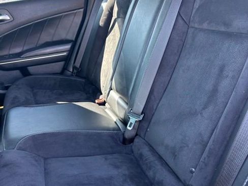 Used 2018 Dodge Charger GT image 11