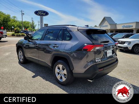 Used 2023 Toyota RAV4 XLE w/ Convenience Package FWD image 4