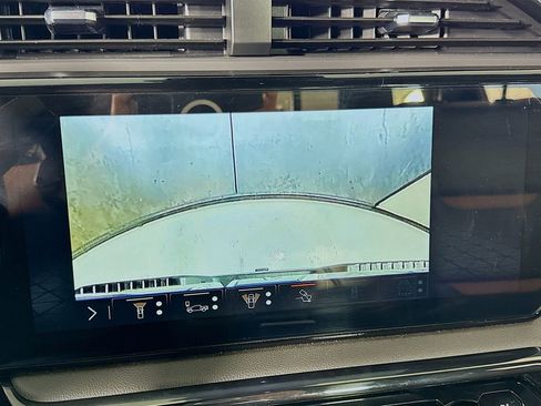 Used 2024 GMC Sierra 3500 AT4 w/ Technology Package image 47