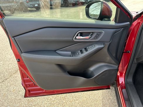 New 2026 Nissan Rogue Platinum w/ Tech Package image 10