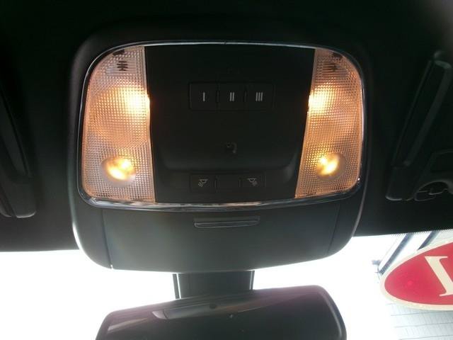 Used 2021 Chrysler 300 S RWD image 16