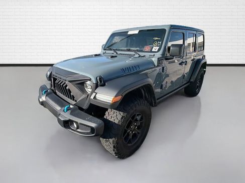 Used 2024 Jeep Wrangler Unlimited AWD/4WD image 5