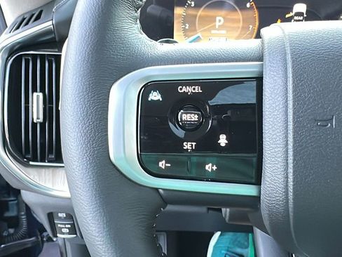 New 2025 Nissan Armada Platinum image 21