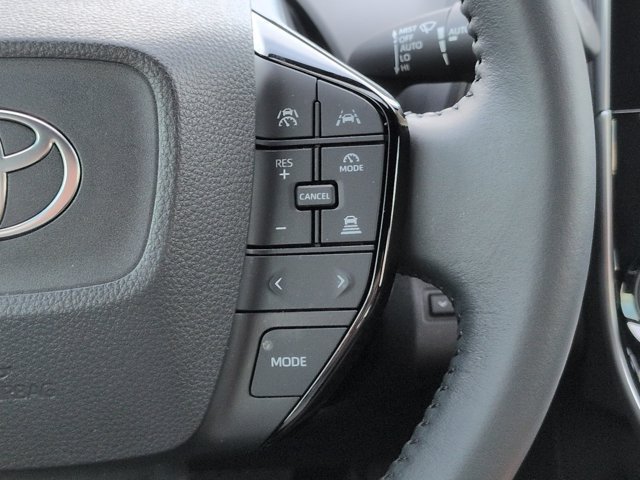 Used 2024 Toyota bZ4X FWD image 26