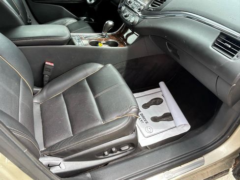 Used 2015 Chevrolet Impala LTZ FWD image 12