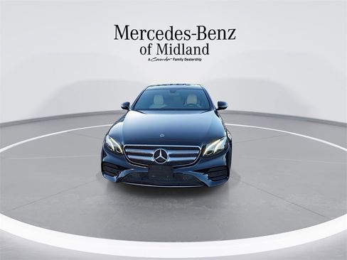 Used 2020 Mercedes-Benz E 350 Sedan image 3