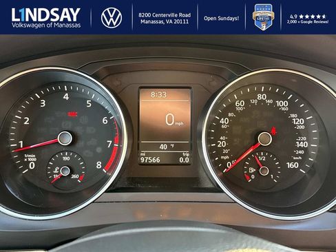 Used 2017 Volkswagen Jetta SE image 23